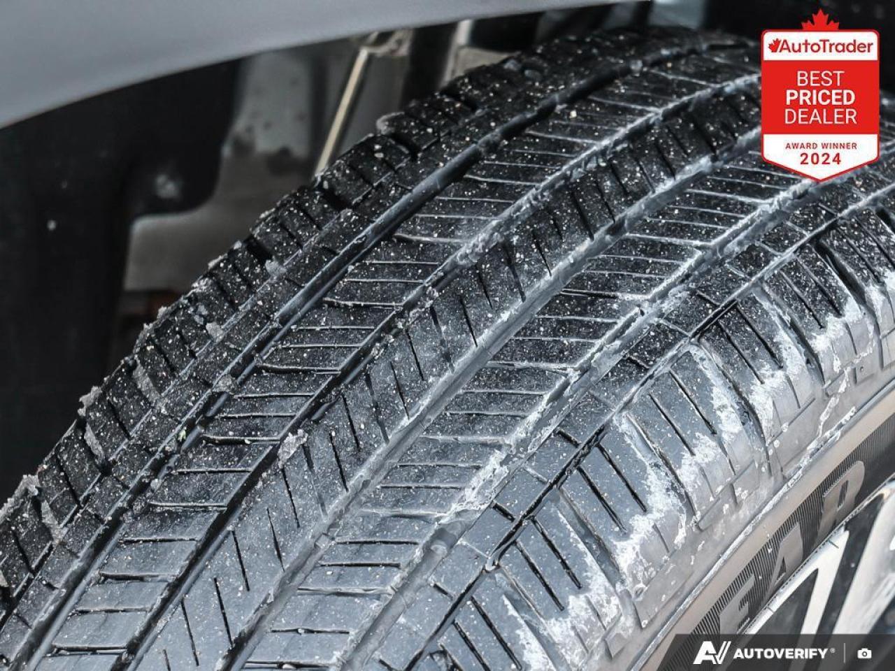 2025 Volkswagen Taos Comfortline 4dr All-Wheel Drive 4MOTION Photo