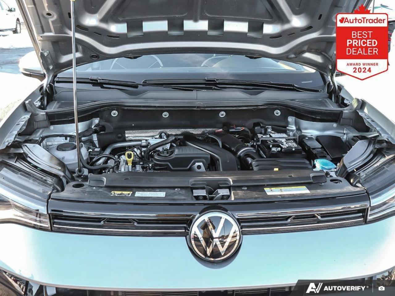 2025 Volkswagen Taos Comfortline 4dr All-Wheel Drive 4MOTION Photo