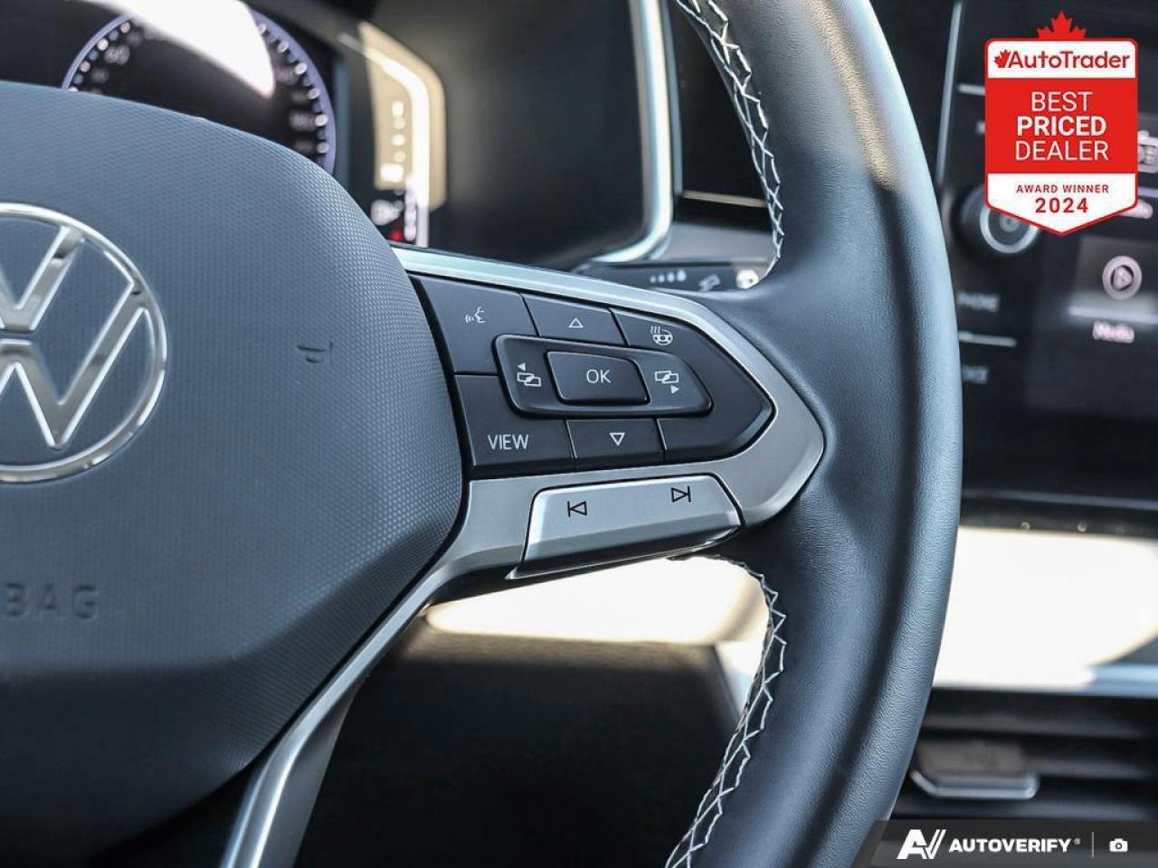 2025 Volkswagen Taos Comfortline 4dr All-Wheel Drive 4MOTION Photo