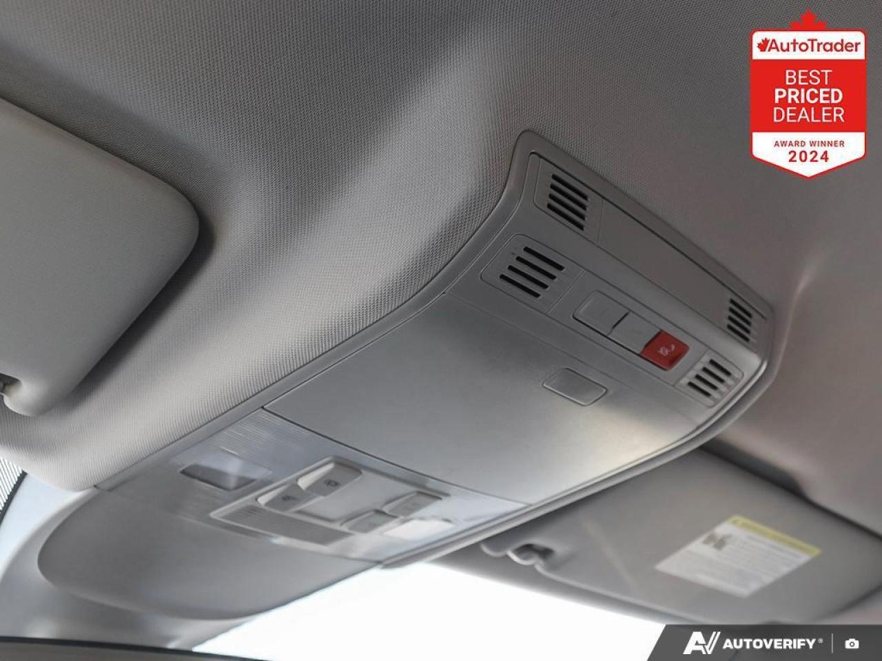 2025 Volkswagen Taos Comfortline 4dr All-Wheel Drive 4MOTION Photo