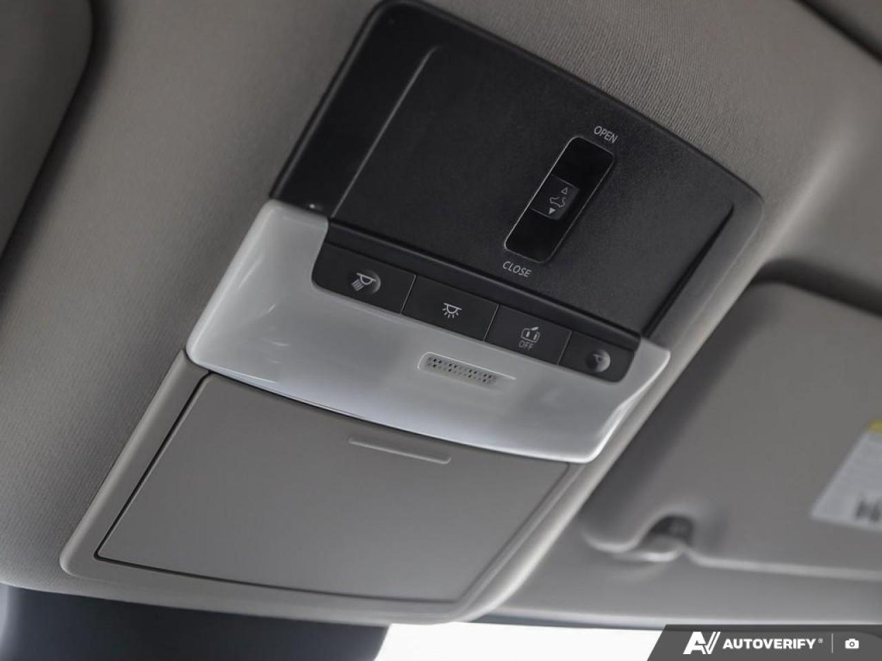 2021 Nissan Sentra SR 4dr Sedan Photo