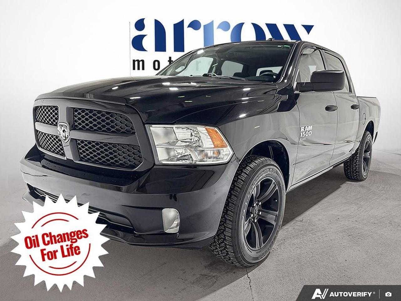 2021 RAM 1500 Classic EXPRESS 4X4 CREW CAB 5'7" BOX Photo