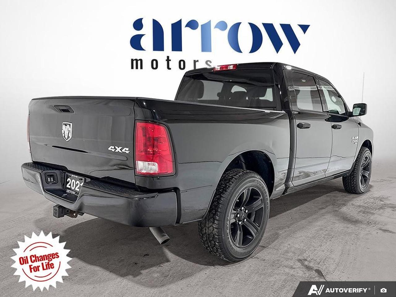2021 RAM 1500 Classic EXPRESS 4X4 CREW CAB 5'7" BOX Photo