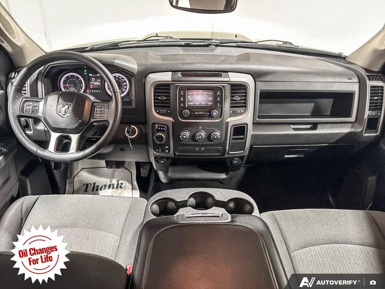 2021 RAM 1500 Classic EXPRESS 4X4 CREW CAB 5'7" BOX Photo
