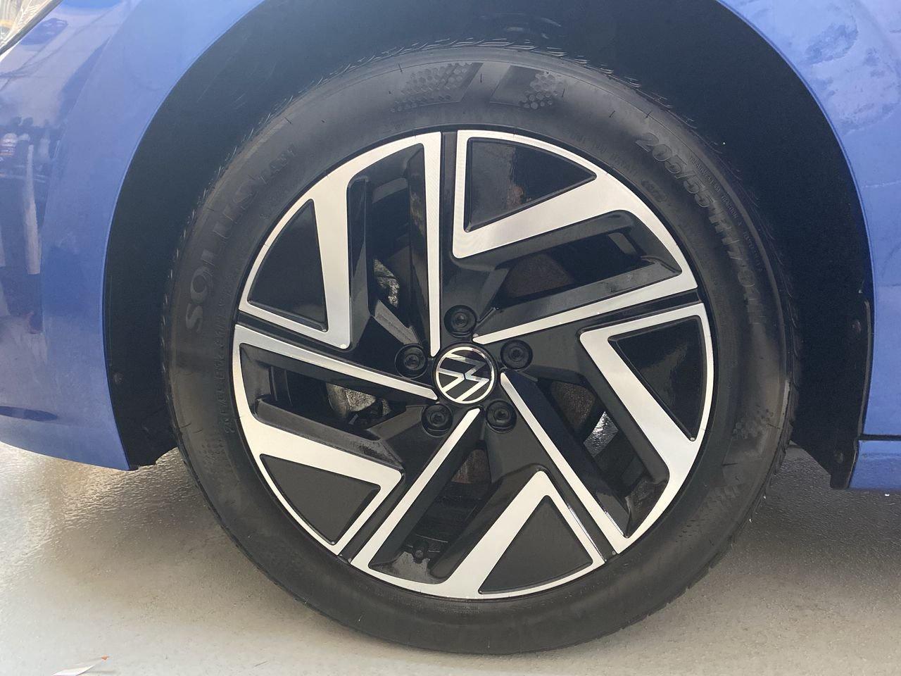 2024 Volkswagen Jetta HIGHLINE Photo