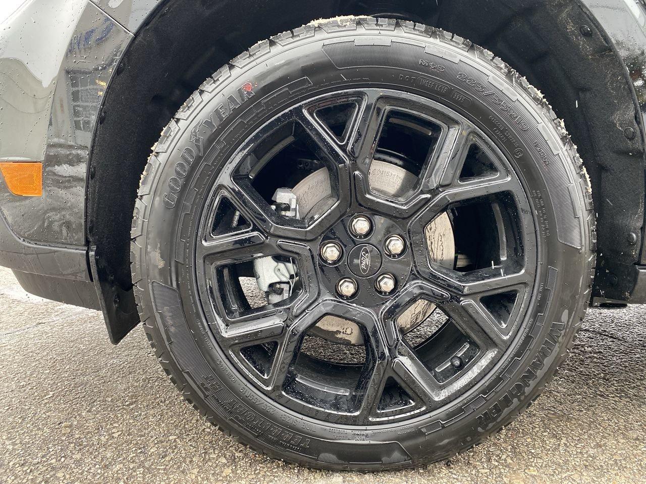 2026 Ford Maverick Hybrid Lariat Photo