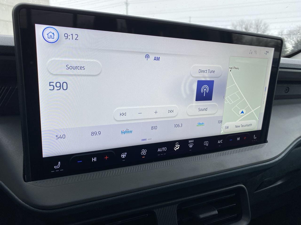 2026 Ford Maverick Hybrid Lariat Photo