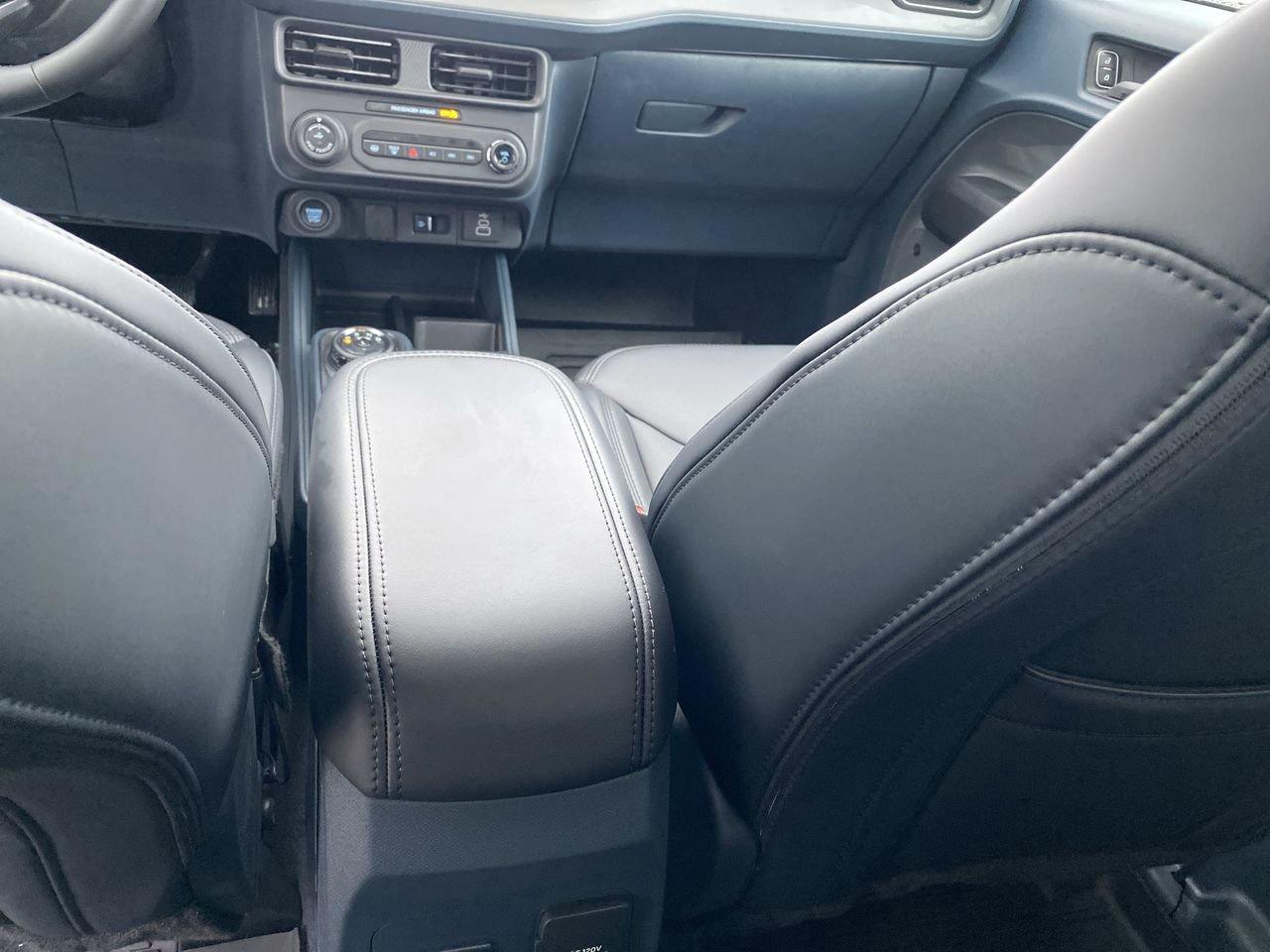 2026 Ford Maverick Hybrid Lariat Photo