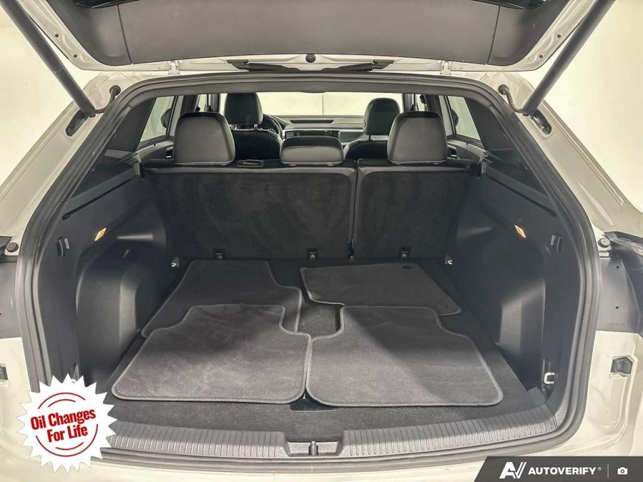 2022 Volkswagen Atlas Cross Sport Execline 3.6 FSI 4MOTION Photo