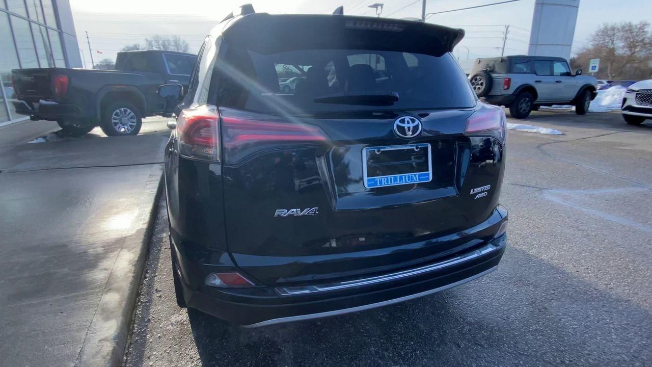 2018 Toyota RAV4 LIMITED  Photo