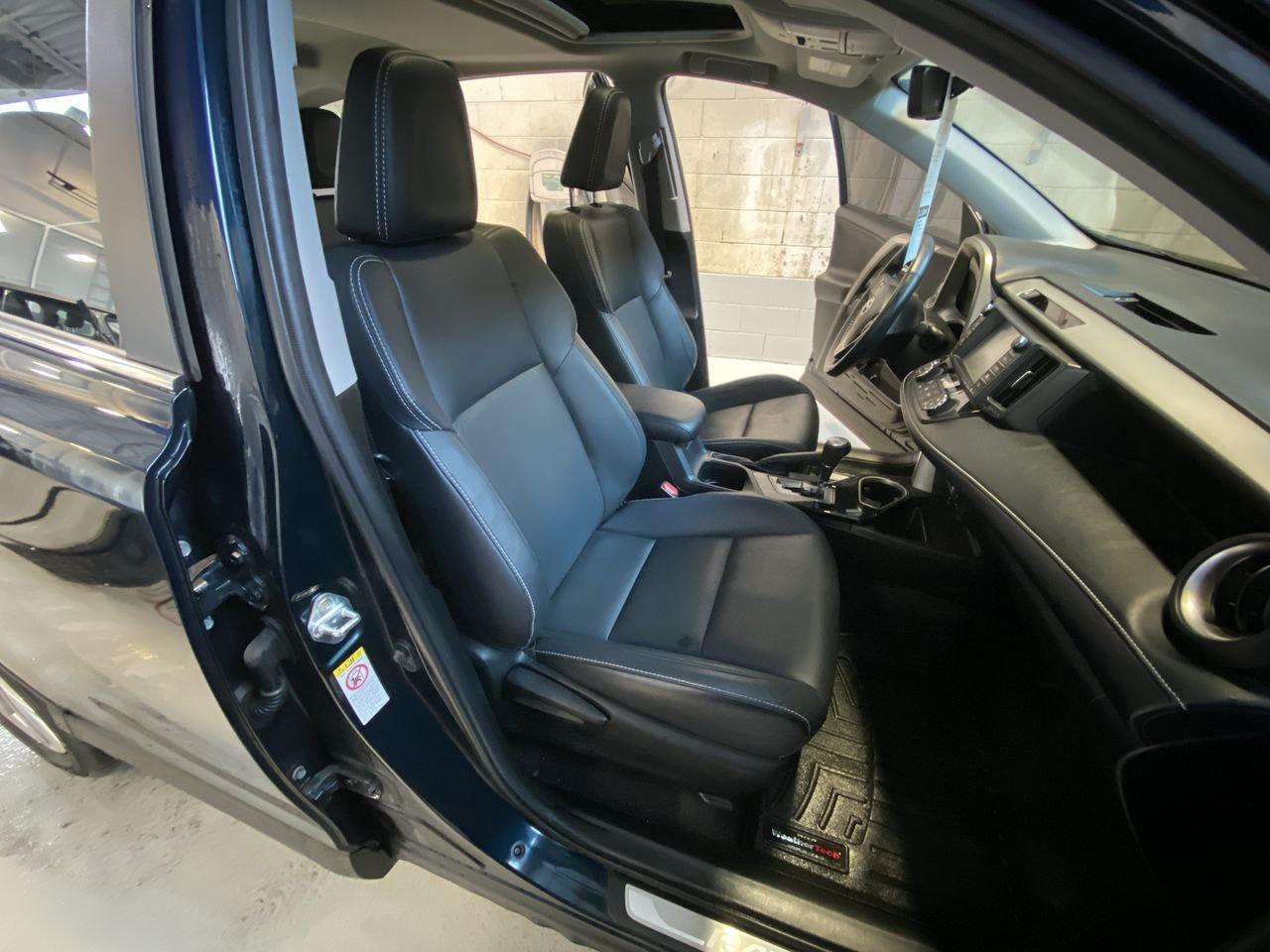 2018 Toyota RAV4 LIMITED  Photo