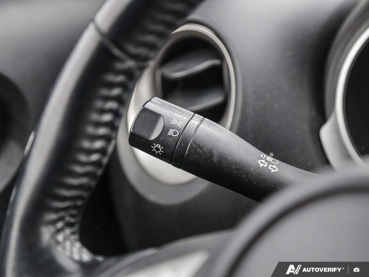 2017 Nissan Juke SV (CVT) 4dr All-Wheel Drive Photo