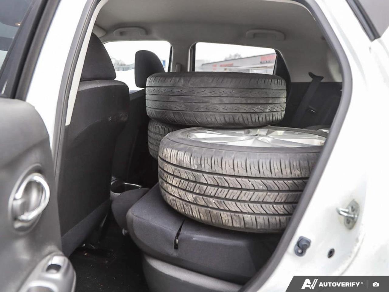 2017 Nissan Juke SV (CVT) 4dr All-Wheel Drive Photo