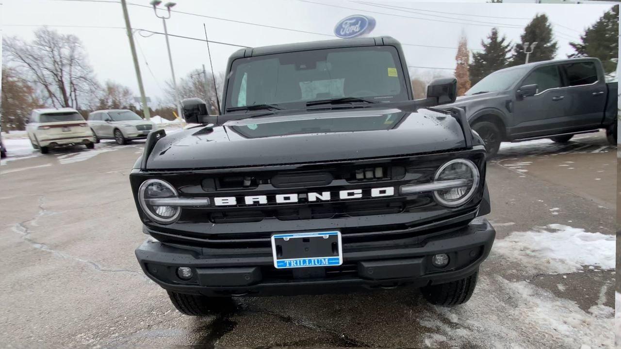 2026 Ford Bronco 4 Door Outer Banks Photo2