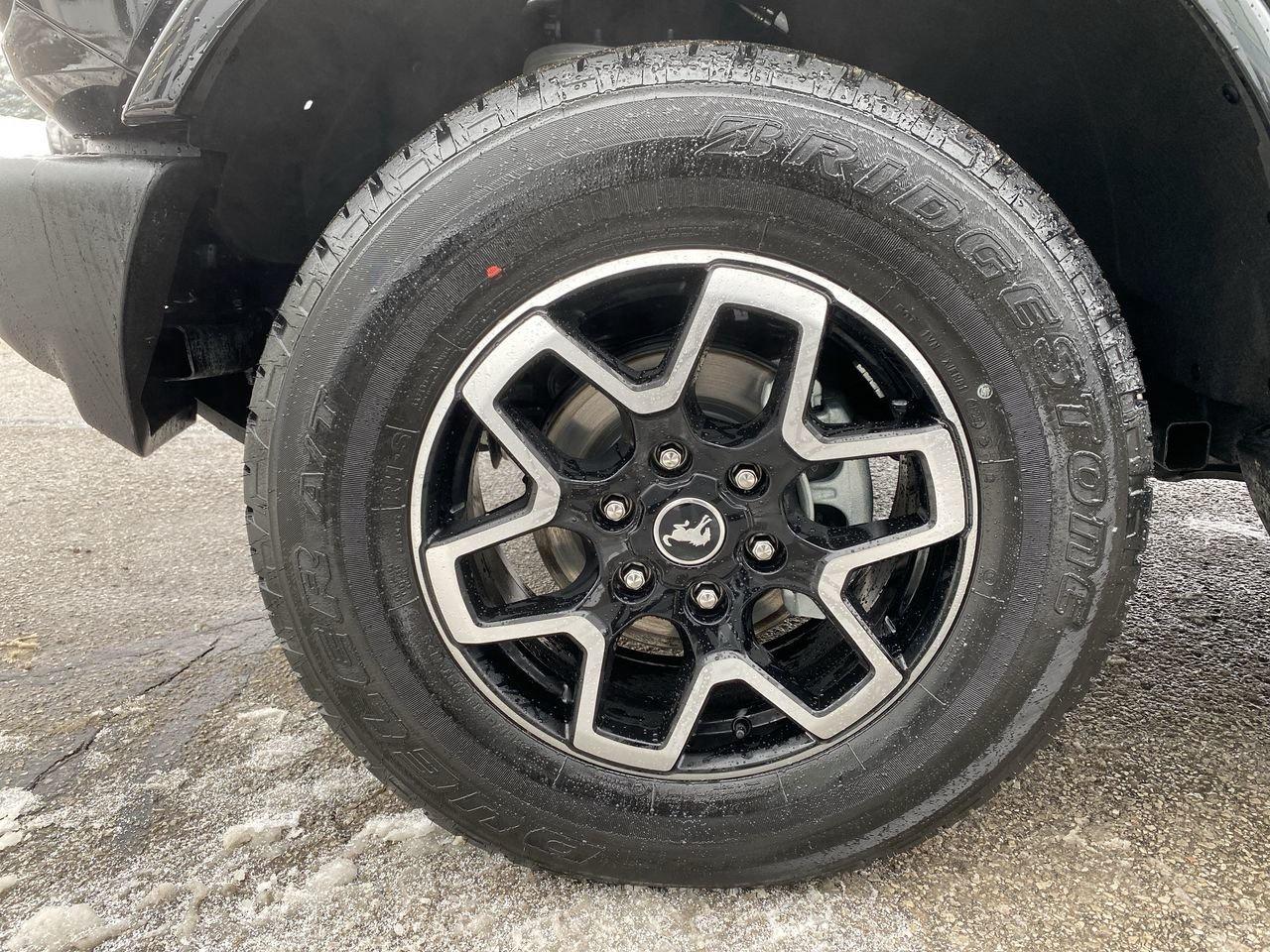 2026 Ford Bronco 4 Door Outer Banks Photo