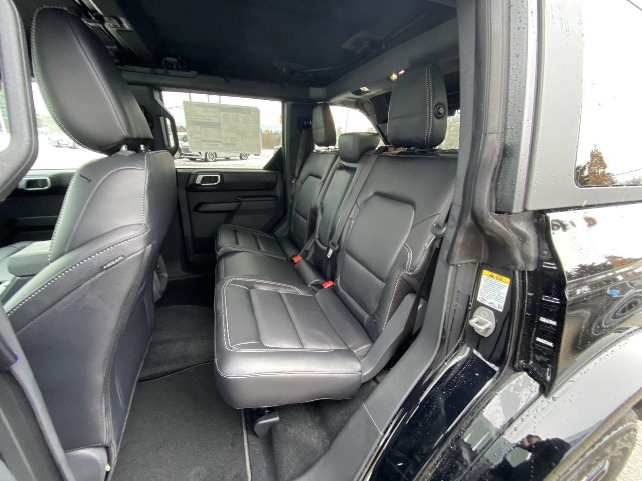 2026 Ford Bronco 4 Door Outer Banks Photo