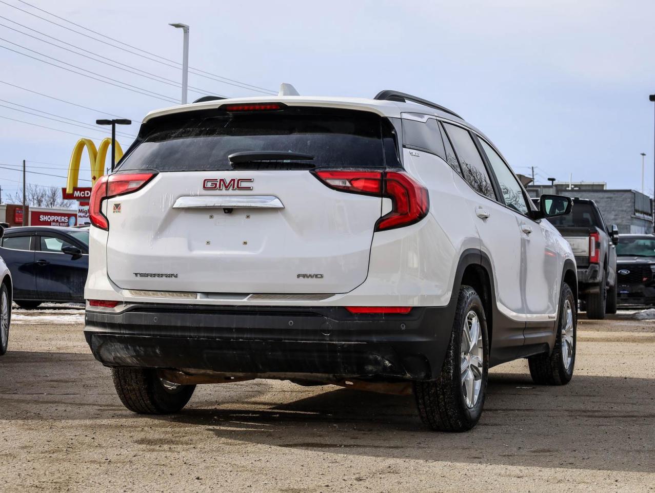 2021 GMC Terrain SLE All-wheel Drive Photo2
