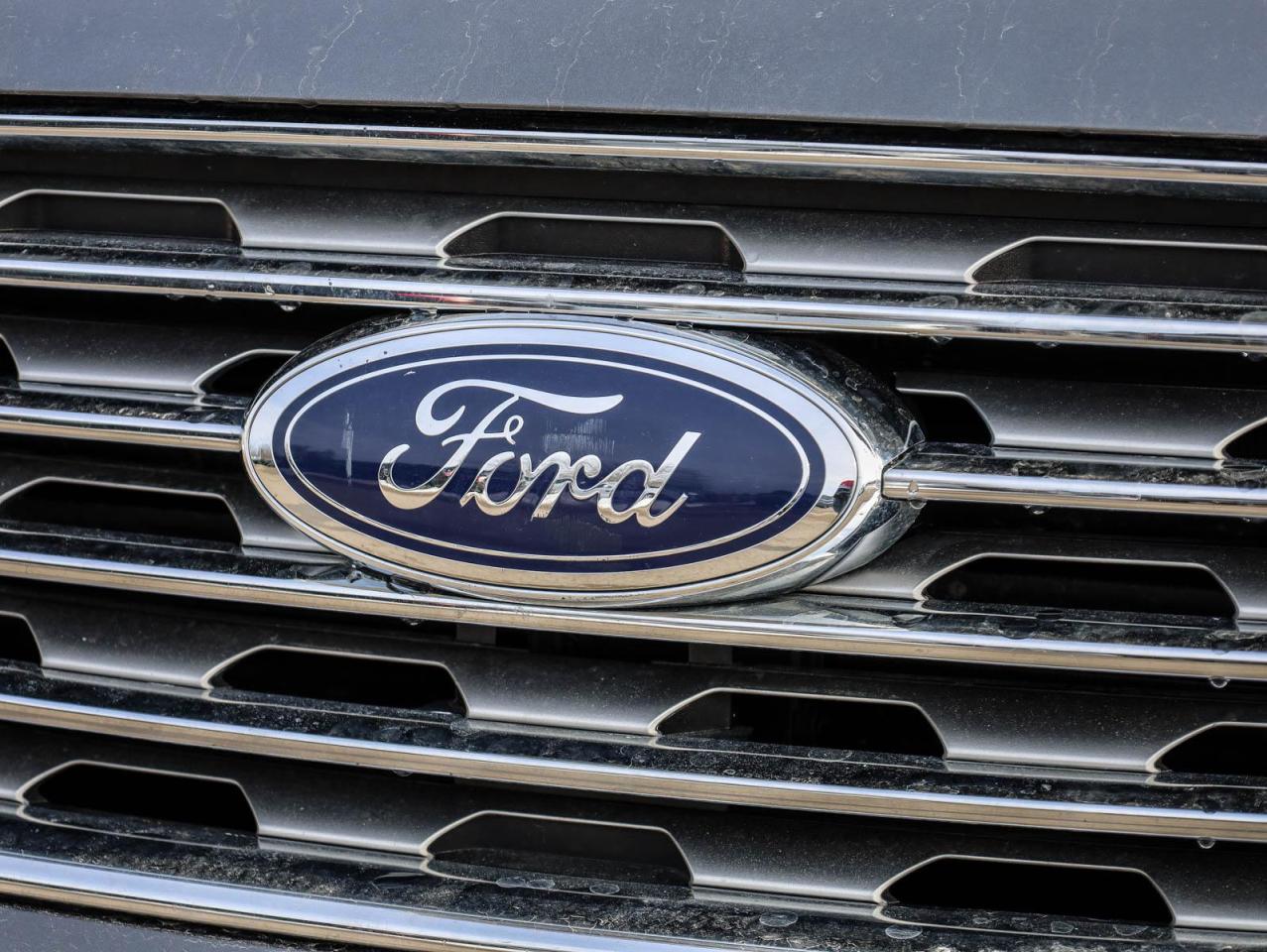 2024 Ford Edge TITANIUM 4DR ALL-WHEEL DRIVE Photo