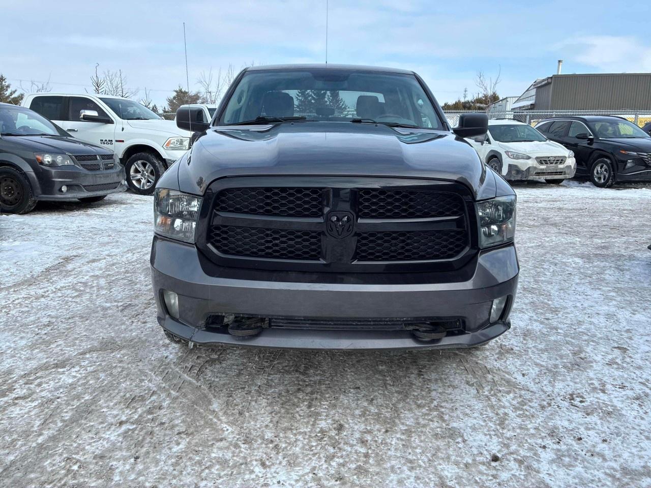 2019 RAM 1500 Classic EXPRESS 4X4 CREW CAB 5'7" BOX Photo
