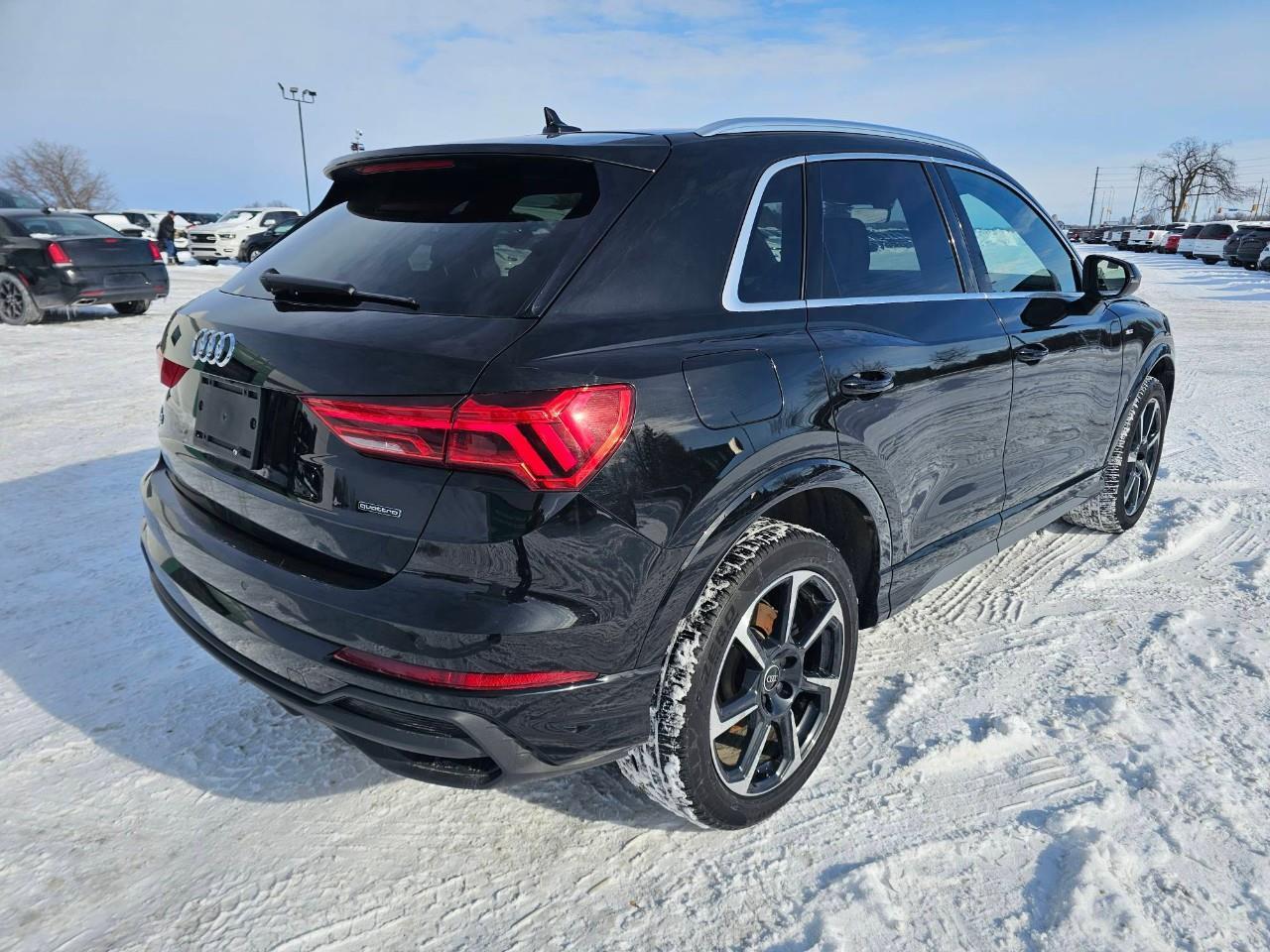 2024 Audi Q3 45 Progressiv 4dr All-Wheel Drive quattro Sport Utility Photo4