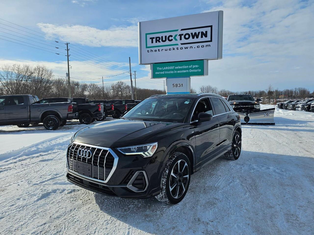 2024 Audi Q3 45 Progressiv 4dr All-Wheel Drive quattro Sport Utility Photo0