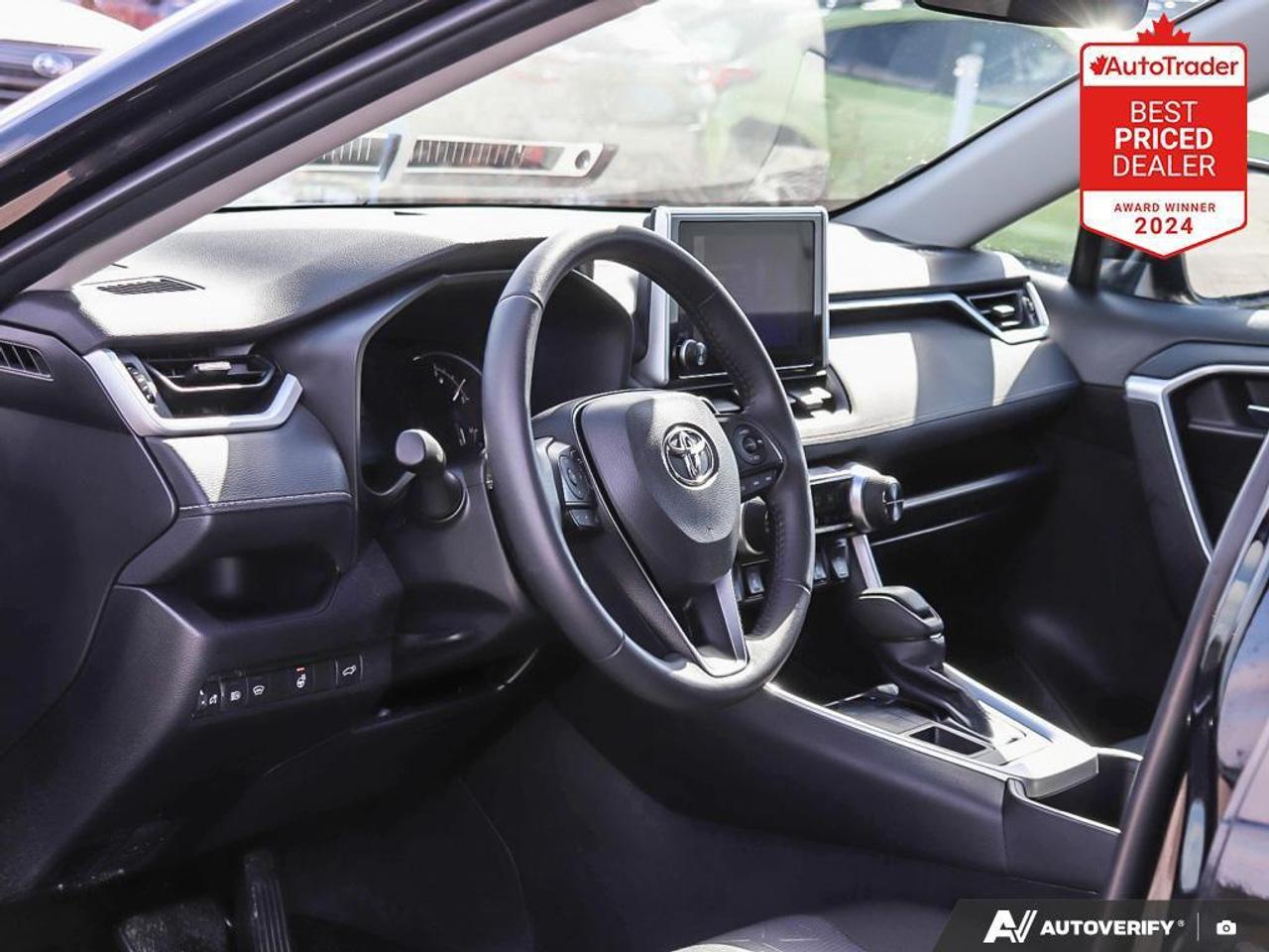 2025 Toyota RAV4 XLE 4dr All-wheel Drive Photo