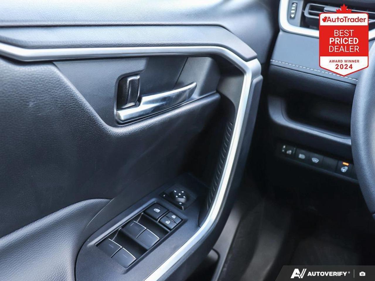 2025 Toyota RAV4 XLE 4dr All-wheel Drive Photo