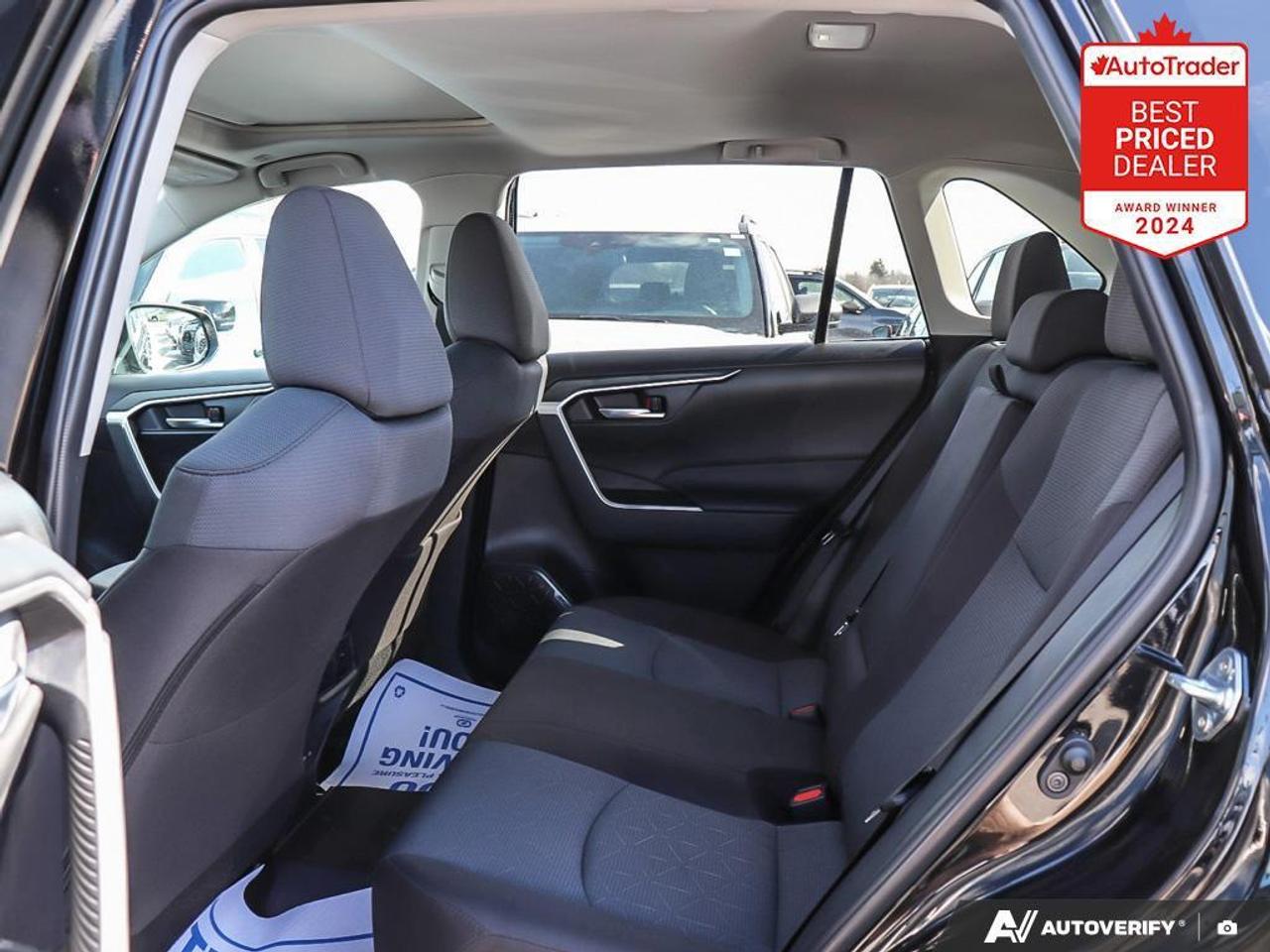 2025 Toyota RAV4 XLE 4dr All-wheel Drive Photo