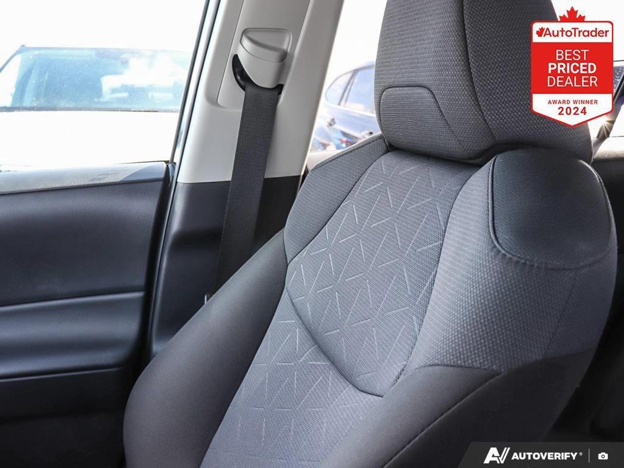 2025 Toyota RAV4 XLE 4dr All-wheel Drive Photo