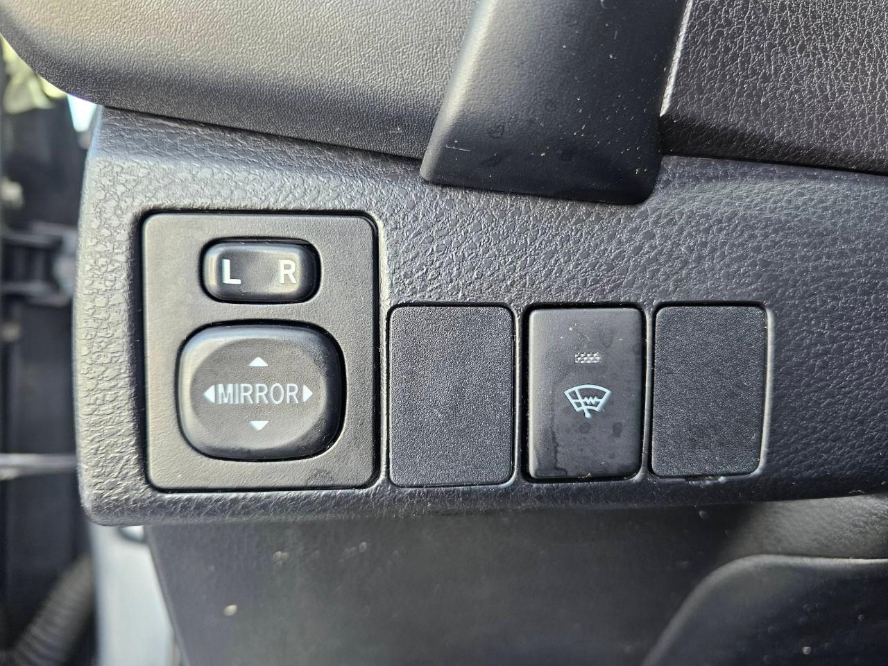 2019 Toyota Corolla LE (CVTi-S) 4dr Sedan Photo