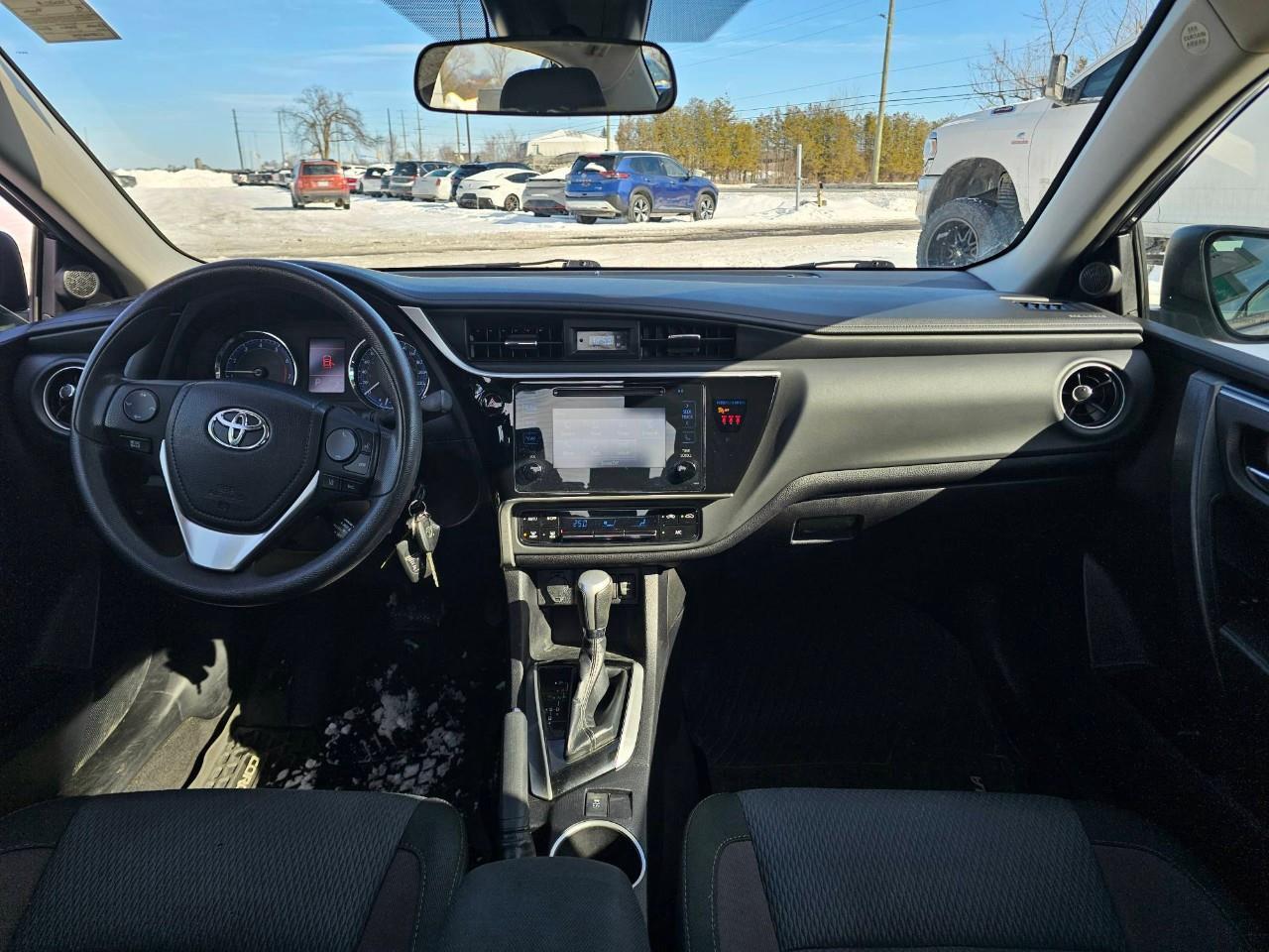 2019 Toyota Corolla LE (CVTi-S) 4dr Sedan Photo