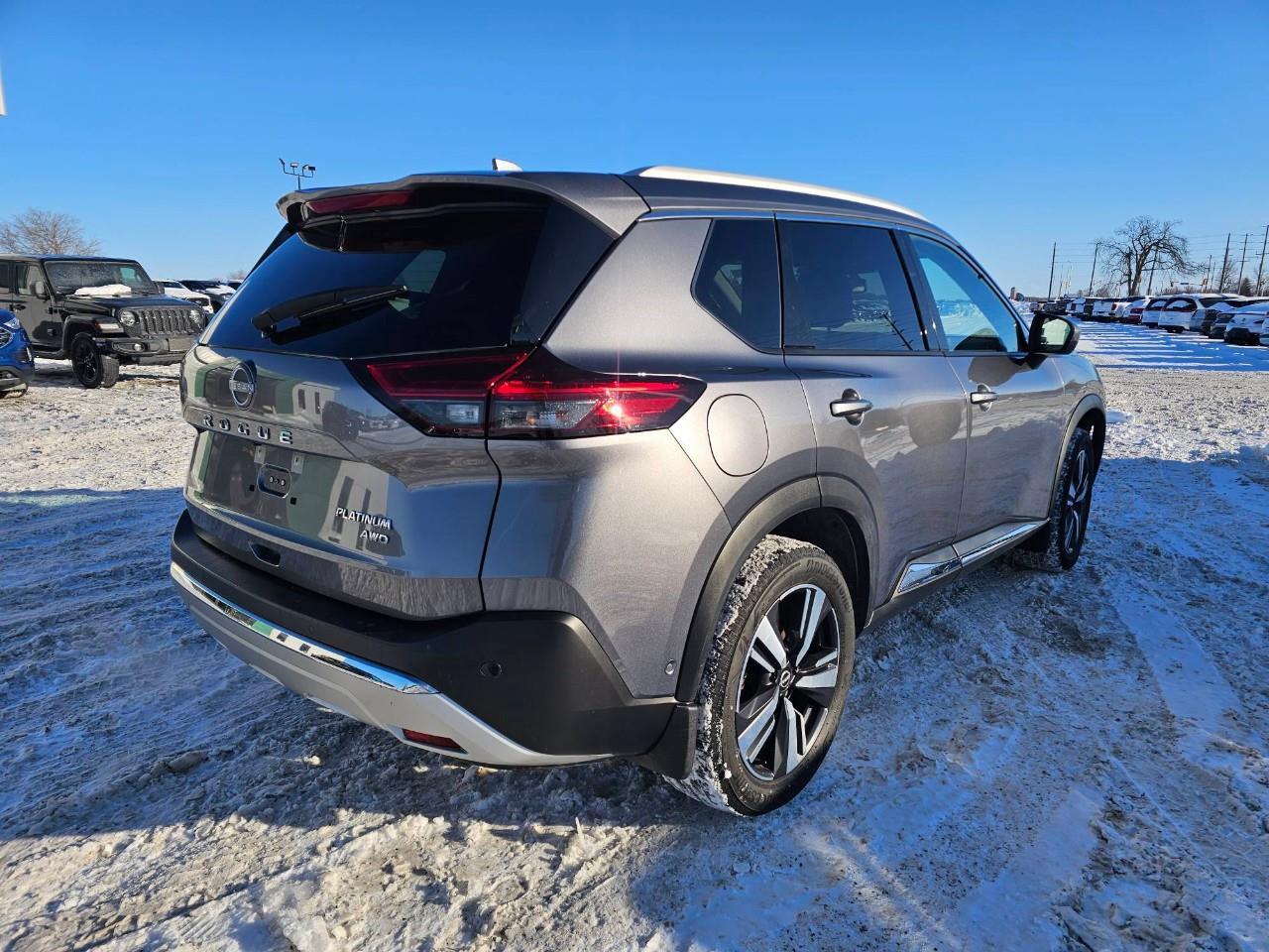 2023 Nissan Rogue Platinum 4dr All-Wheel Drive Sport Utility Photo4