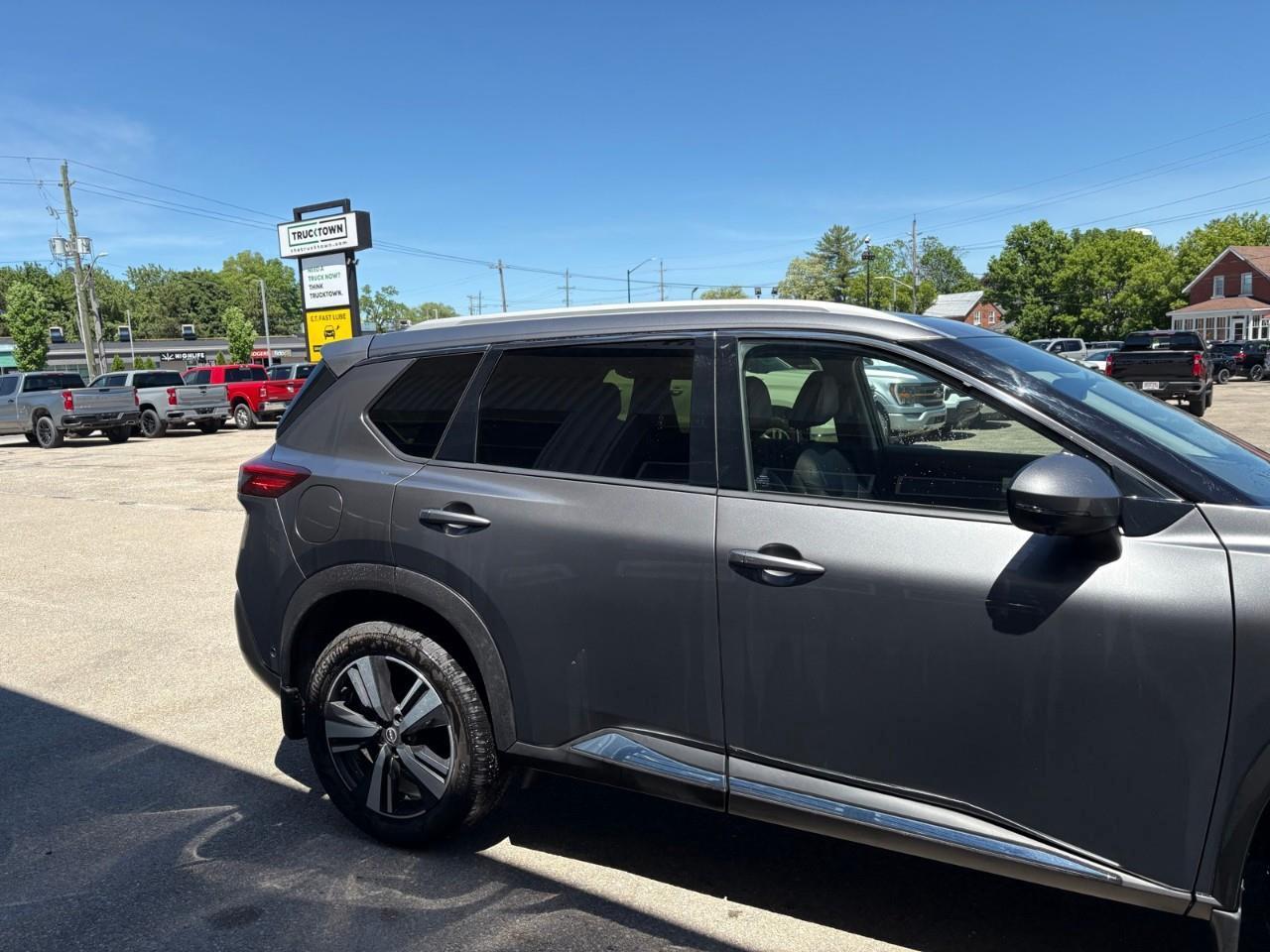 2023 Nissan Rogue Platinum 4dr All-Wheel Drive Sport Utility Photo