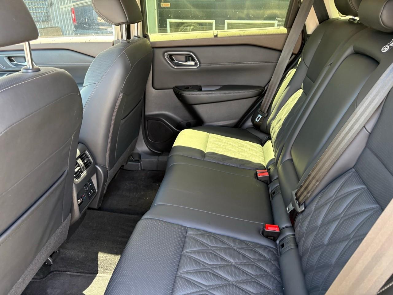 2023 Nissan Rogue Platinum 4dr All-Wheel Drive Sport Utility Photo