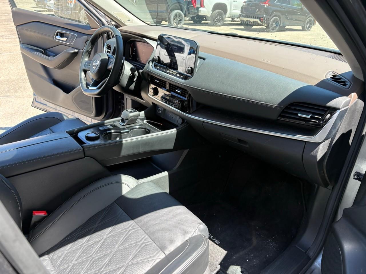 2023 Nissan Rogue Platinum 4dr All-Wheel Drive Sport Utility Photo