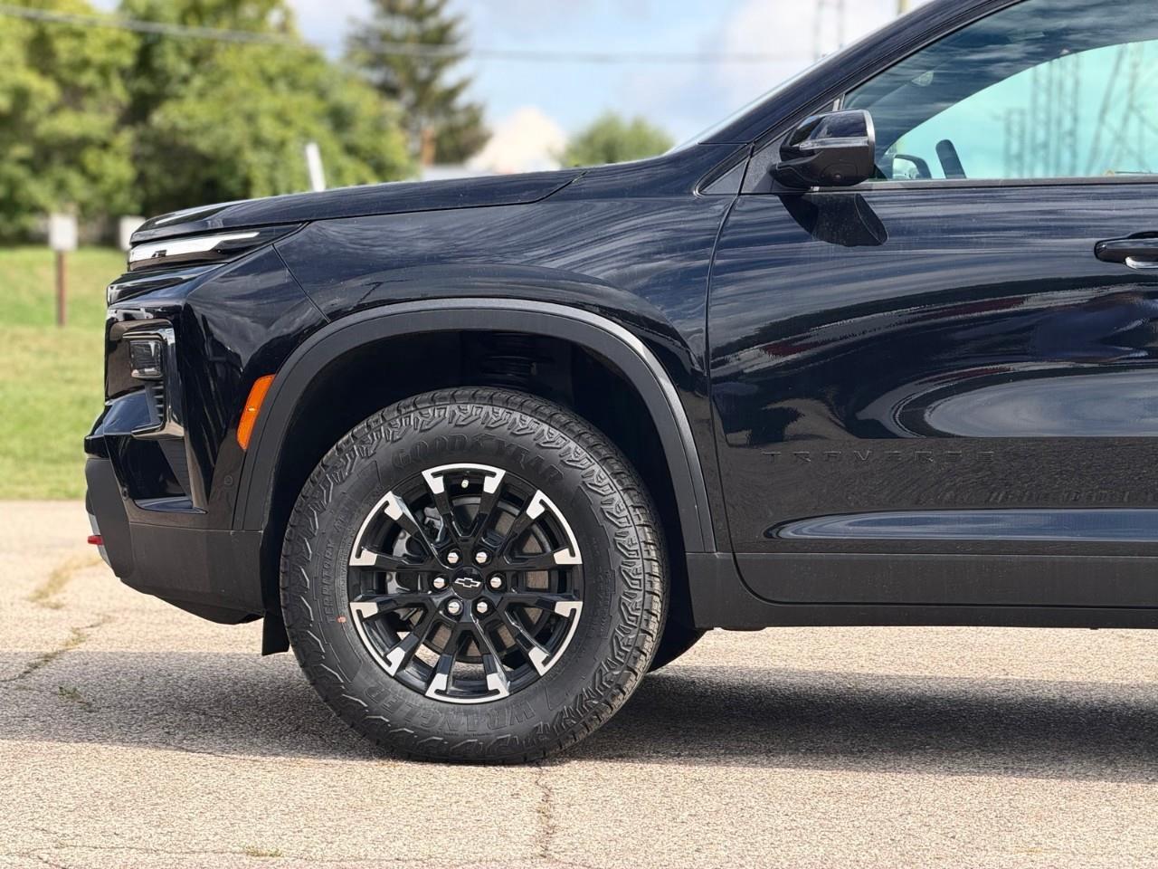 2026 Chevrolet Traverse Z71 4dr All-Wheel Drive Photo2