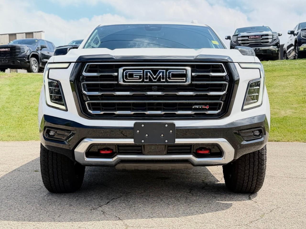 2026 GMC Yukon AT4 4dr 4x4 Photo