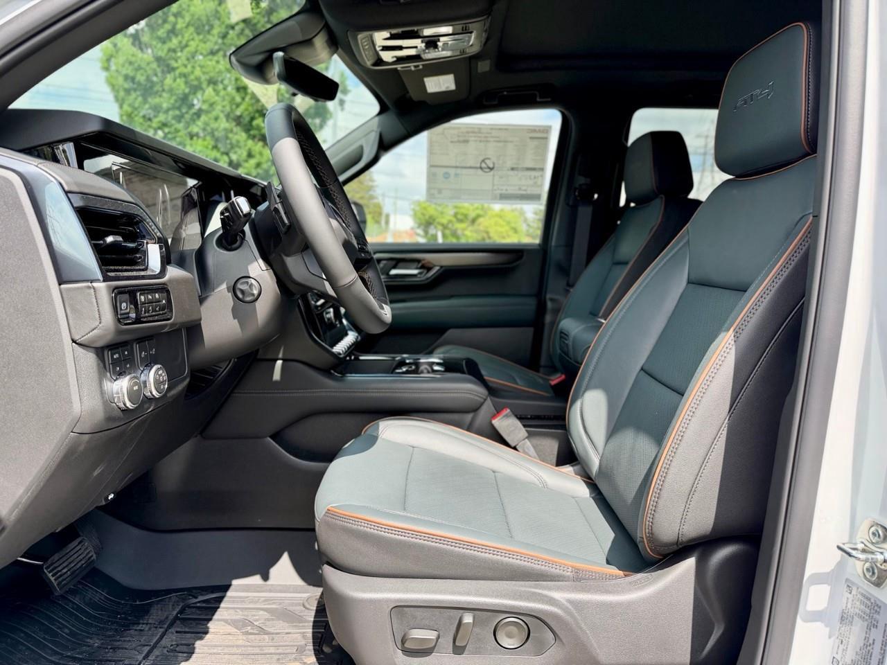 2026 GMC Yukon AT4 4dr 4x4 Photo