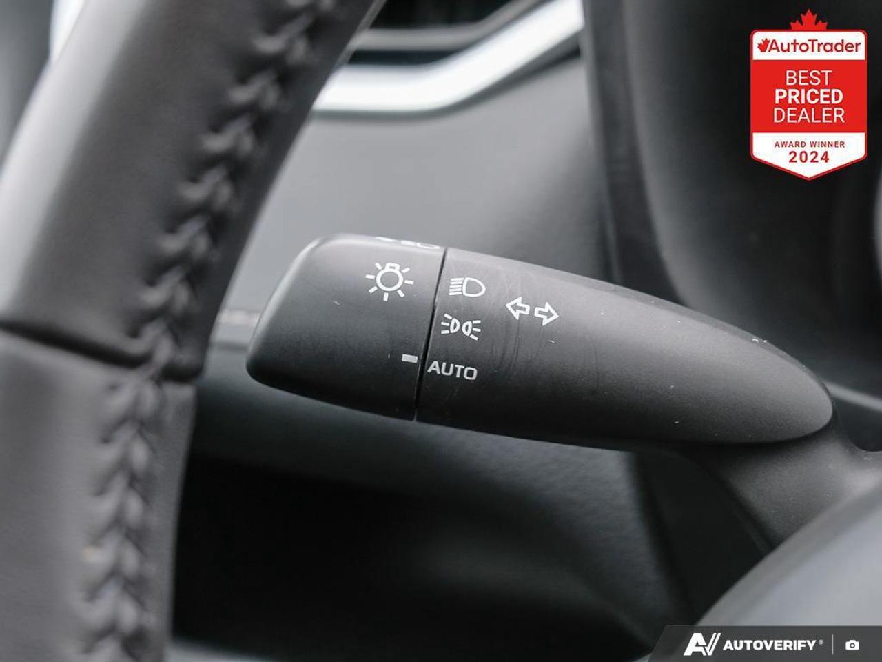 2025 Toyota RAV4 XLE 4dr All-wheel Drive Photo