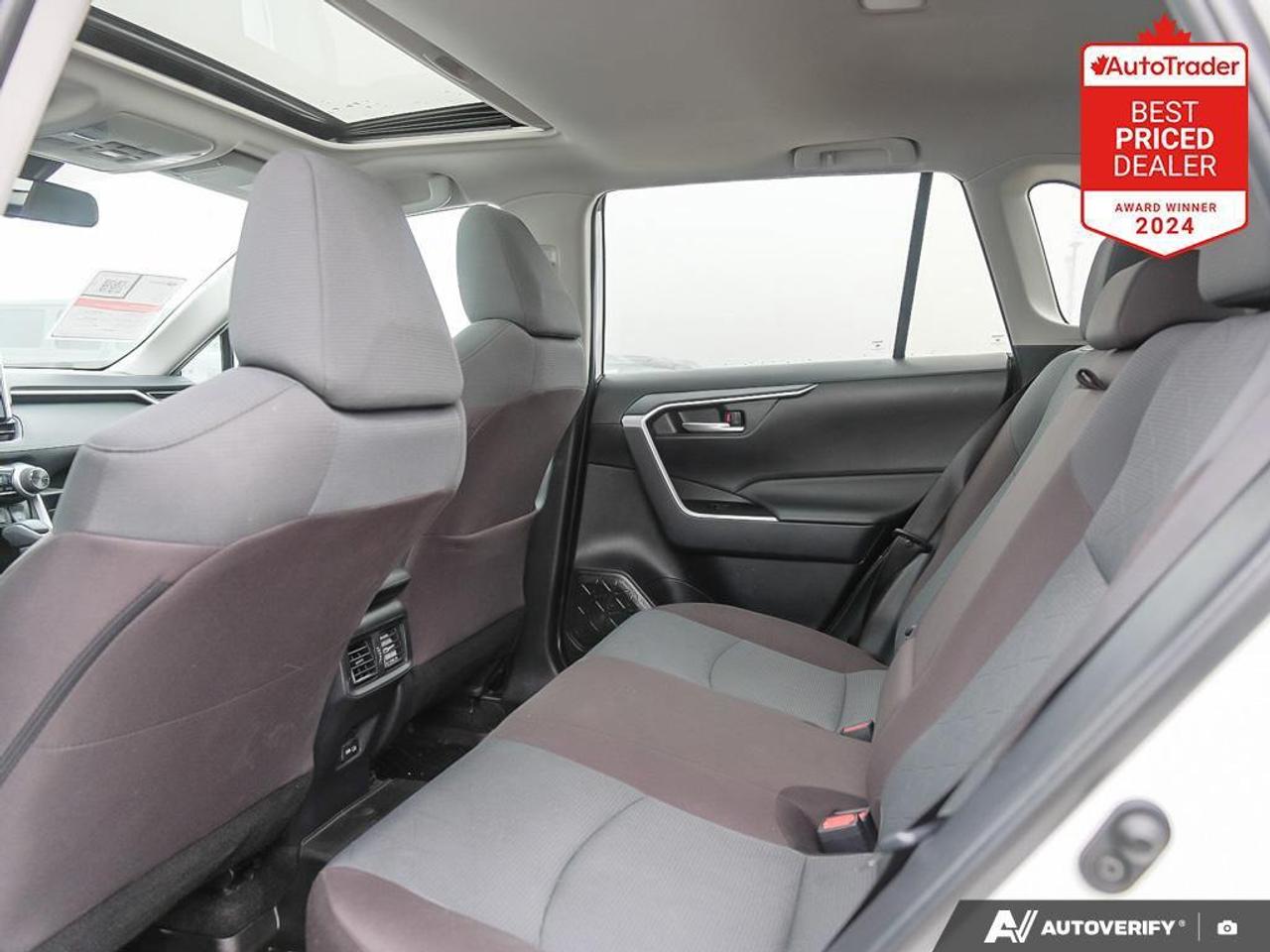 2025 Toyota RAV4 XLE 4dr All-wheel Drive Photo