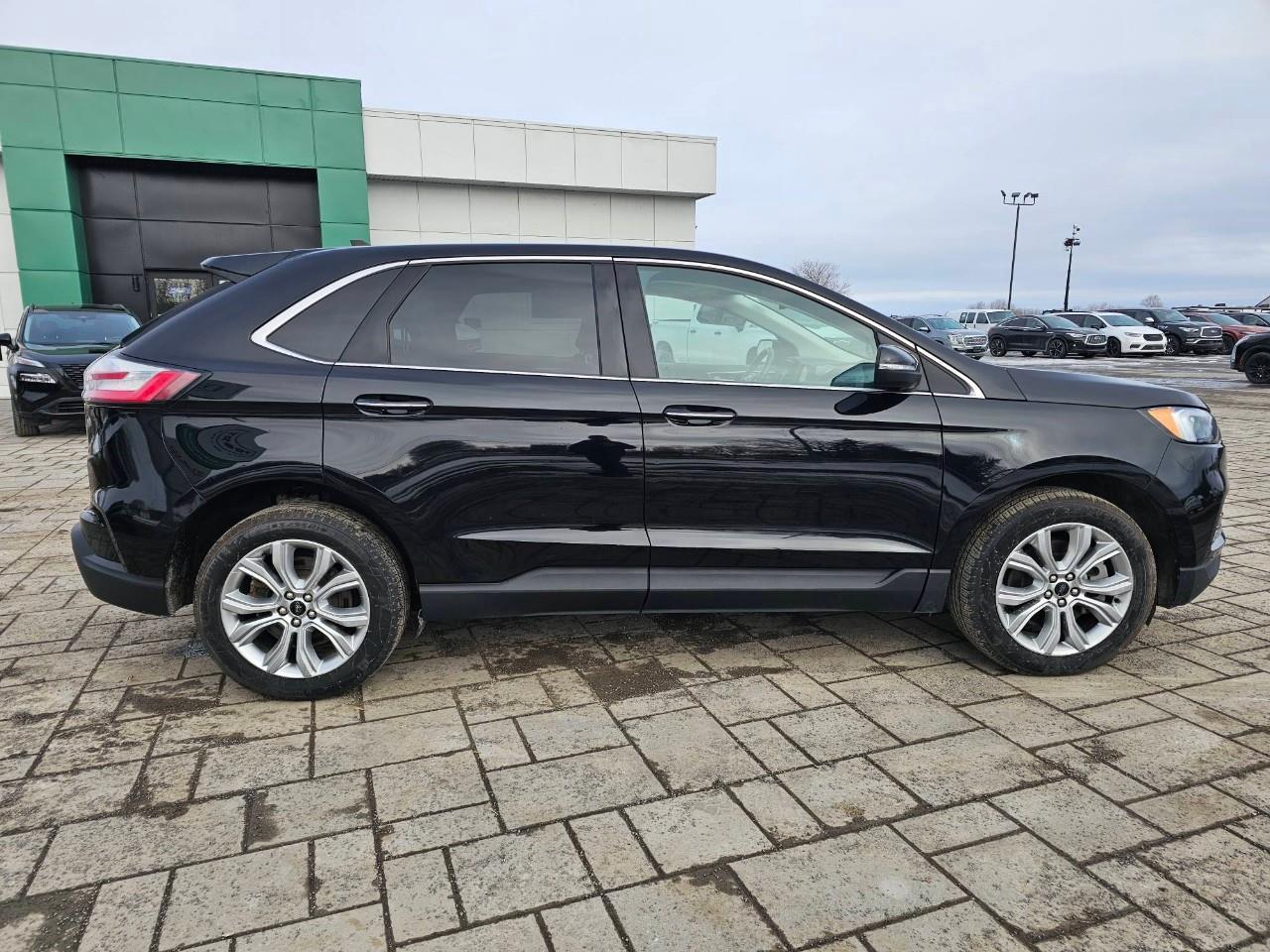 2023 Ford Edge TITANIUM 4DR ALL-WHEEL DRIVE Photo