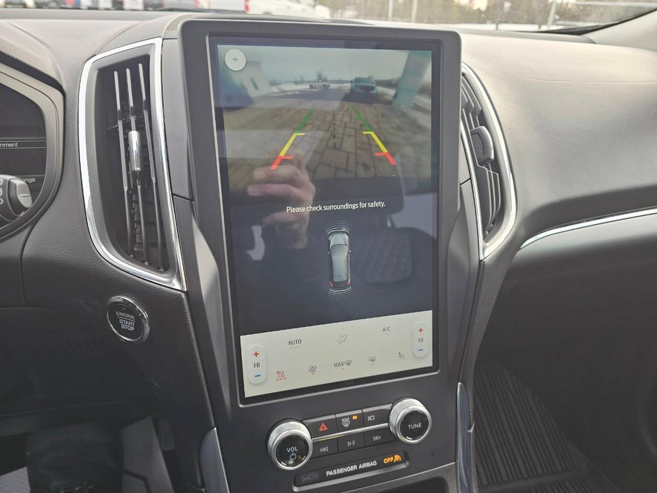 2023 Ford Edge TITANIUM 4DR ALL-WHEEL DRIVE Photo