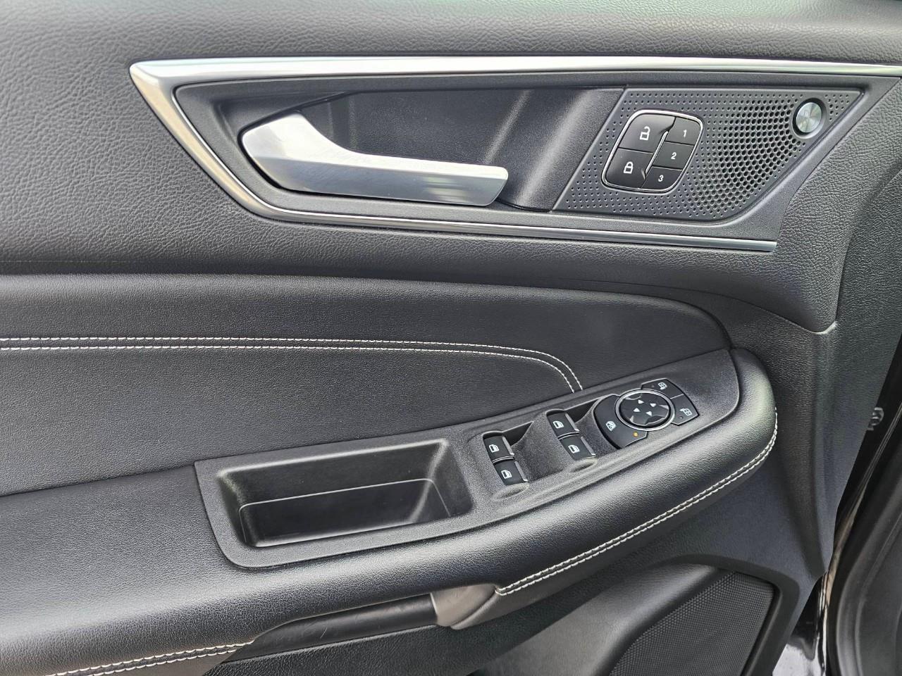 2023 Ford Edge TITANIUM 4DR ALL-WHEEL DRIVE Photo