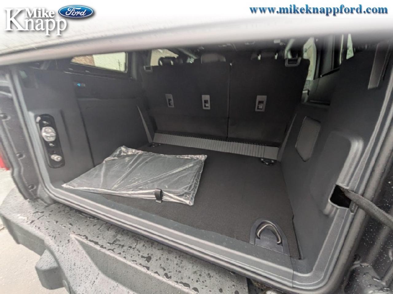 2026 Ford Bronco Outer Banks Photo