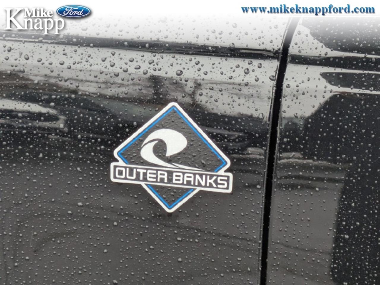 2026 Ford Bronco Outer Banks Photo