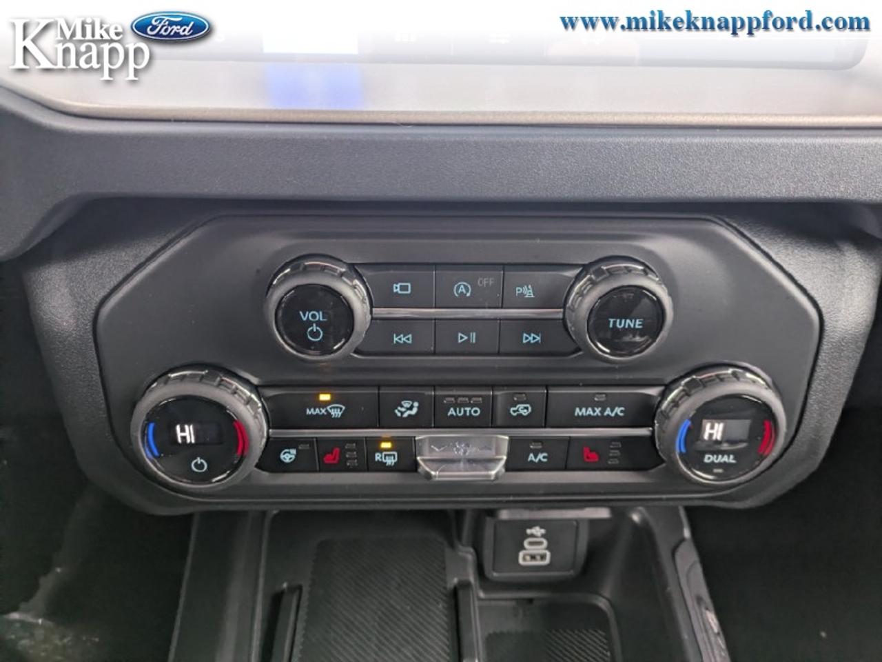 2026 Ford Bronco Outer Banks Photo