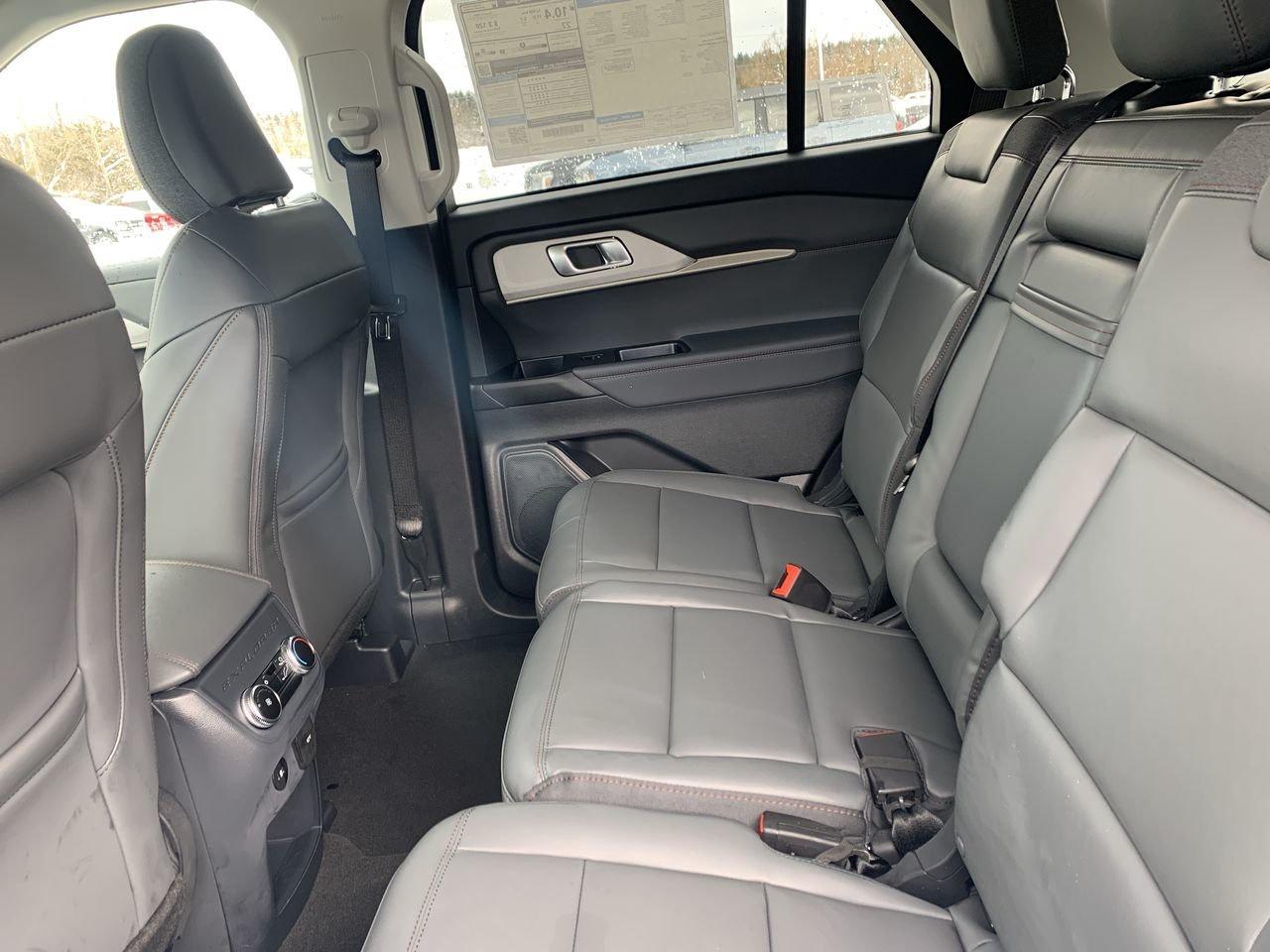 2026 Ford Explorer Active Photo