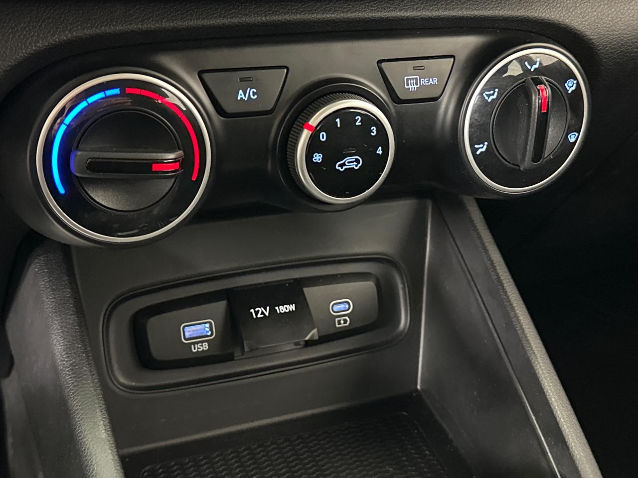 2024 Hyundai Venue Preferred 4dr Front-Wheel Drive Photo