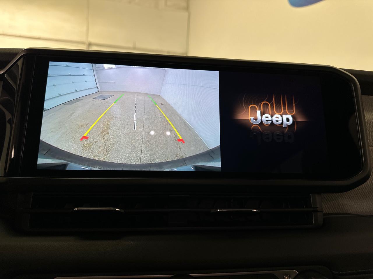 2024 Jeep Wrangler SAHARA 4DR 4X4 Photo