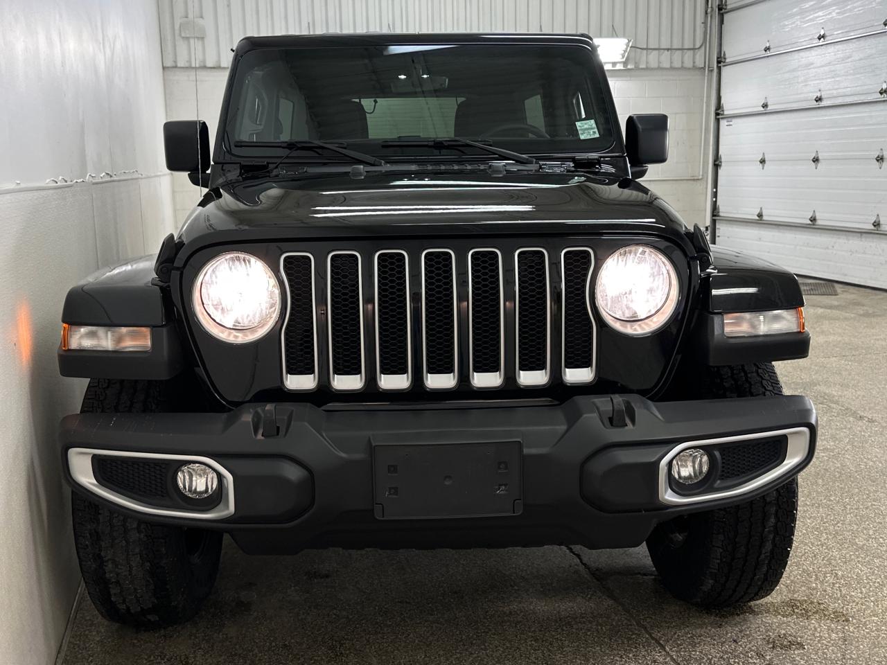 2023 Jeep Wrangler SAHARA 4DR 4X4 Photo